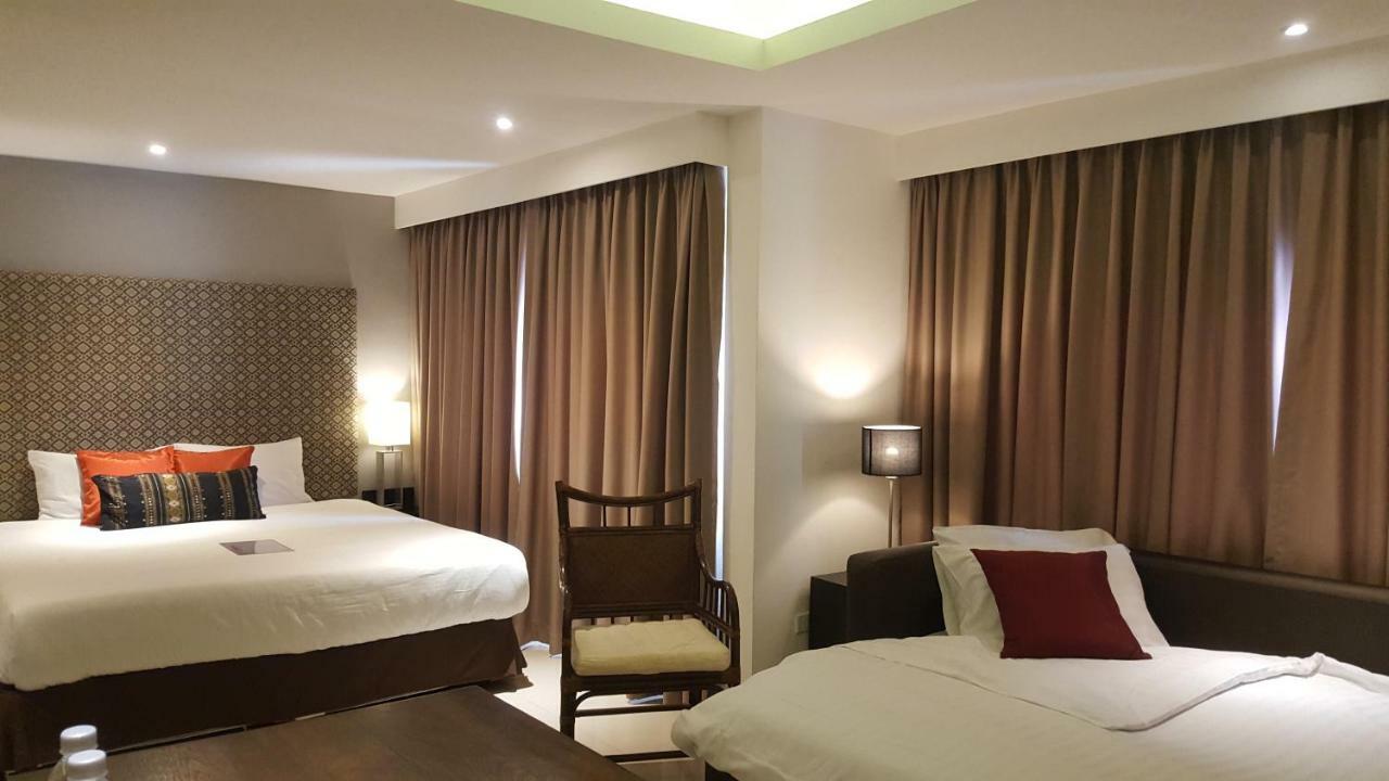 Hotel Check In Saladaeng (Adults Only) Bangkok Exterior foto