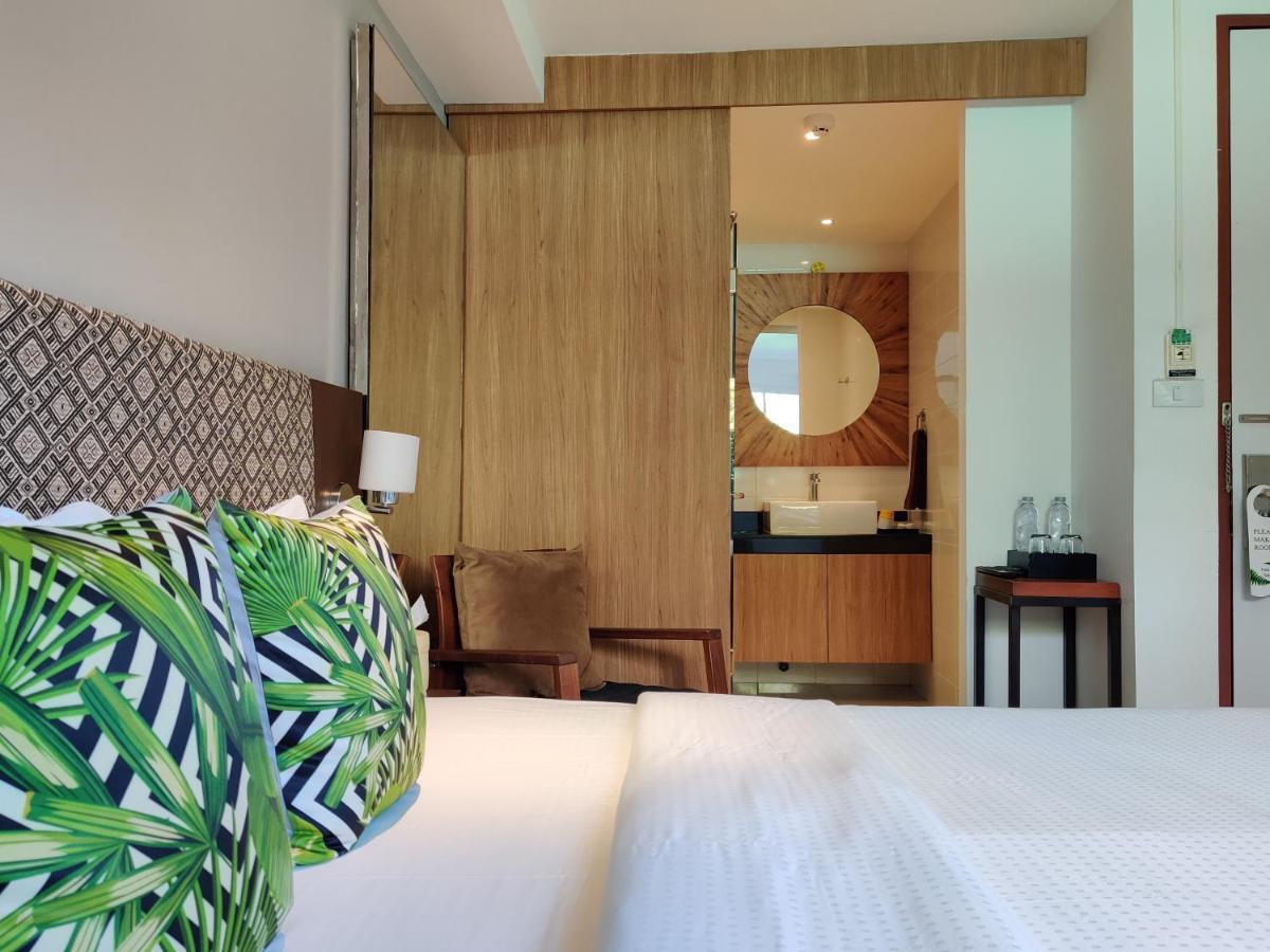 Hotel Check In Saladaeng (Adults Only) Bangkok Exterior foto